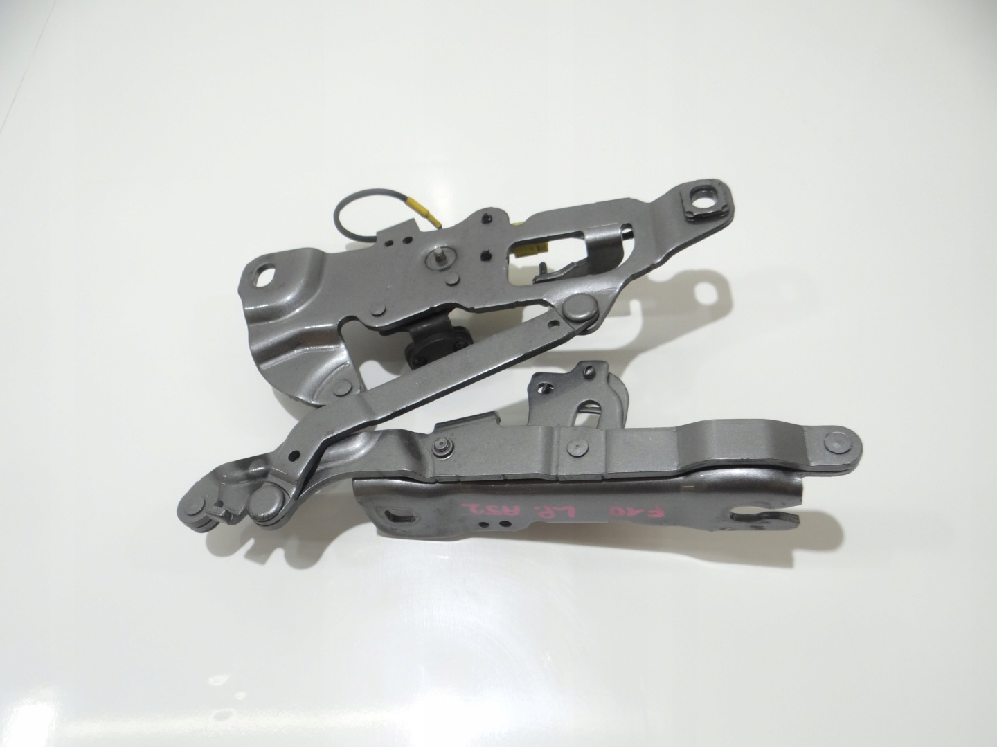 hinge bonnets NABOJ left A52 BMW F10 7249887
