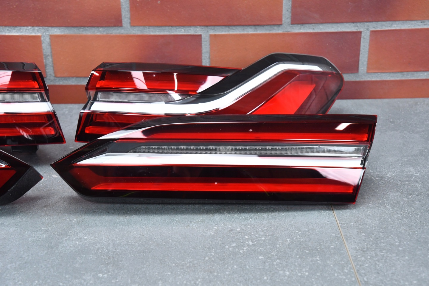 lights rear part rear. left right light BMW 5 G61 4170km