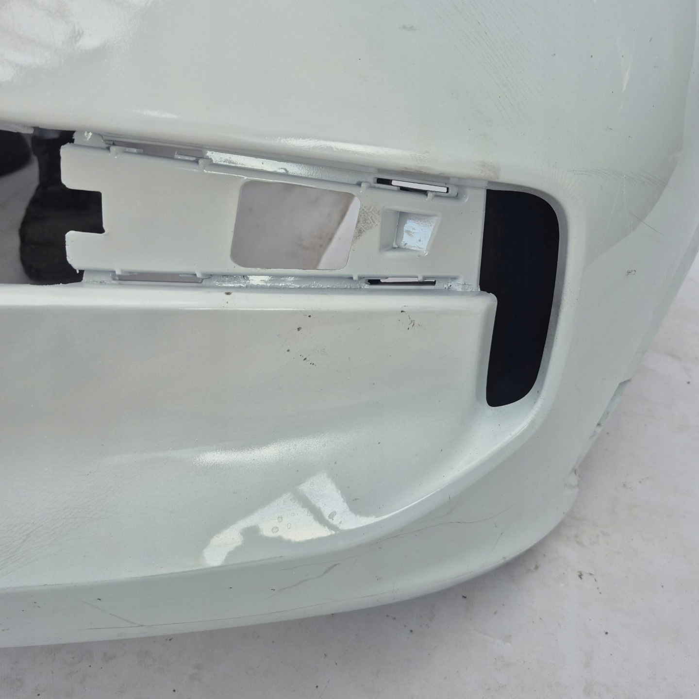 FORD PUMA GEN-E ELEKTRYK 24- bumper front front