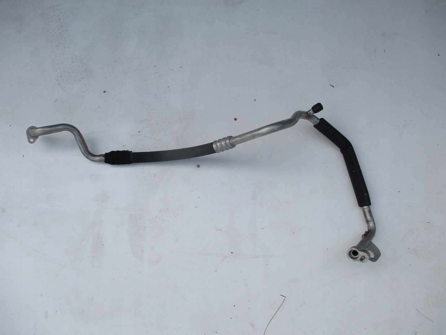 hadice vedení klimatizaci MERCEDES A2128304315