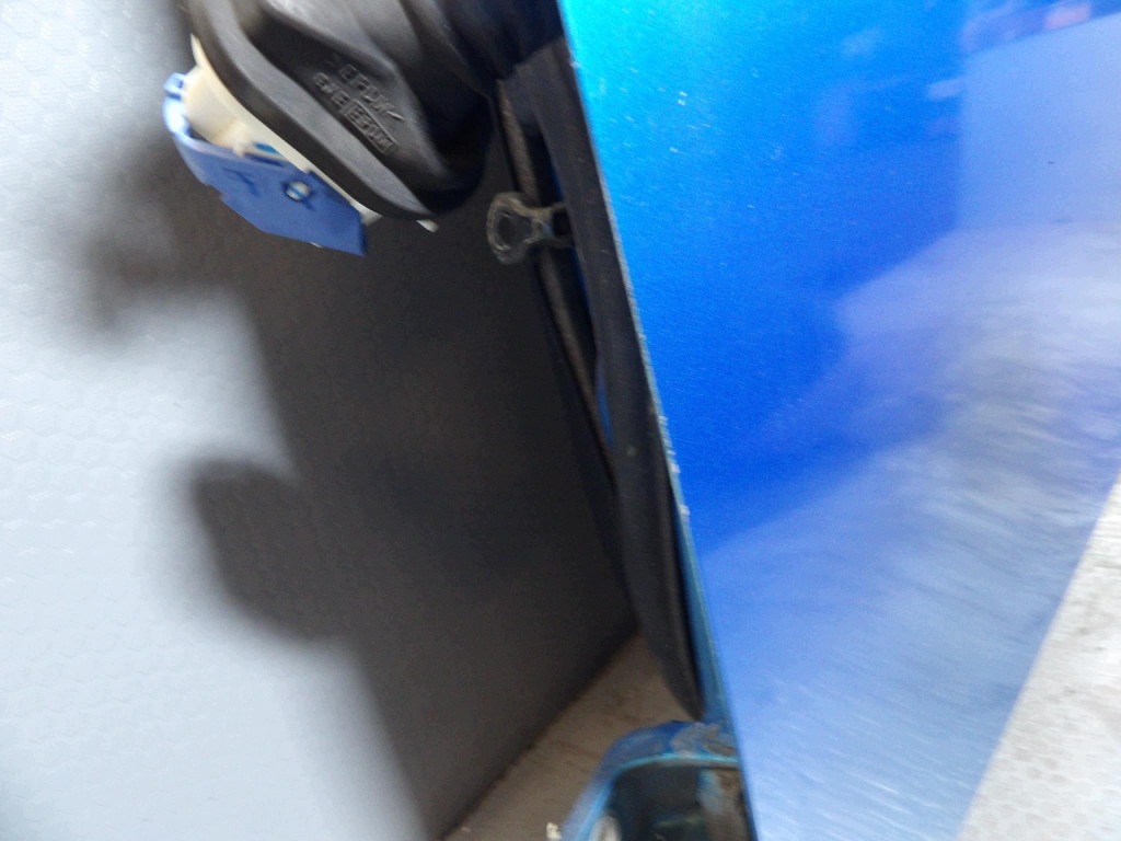 MAZDA 3 BL HB 5D door front left 38J