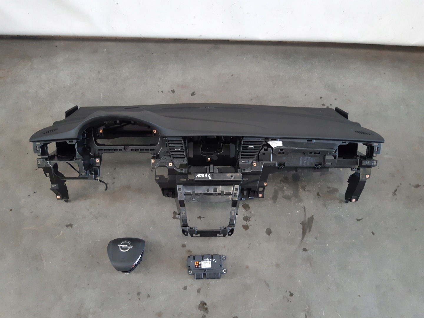 dashboard console airbags sensor kpl Opel Astra K