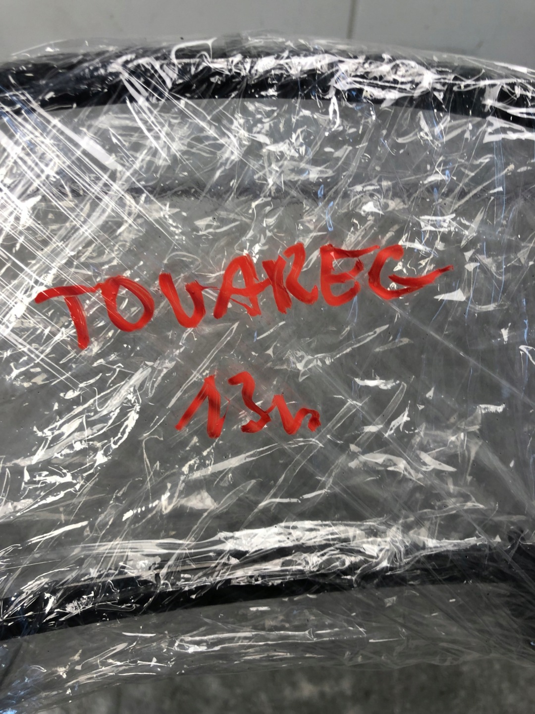 RÁM DEKOR budíku VW TOUAREG 7P1857189B
