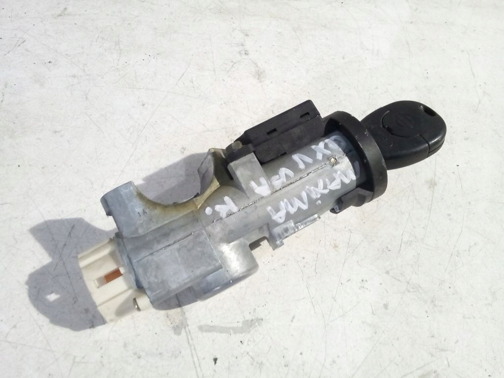 Nissan Maxima QX V ignition z kluczykiem