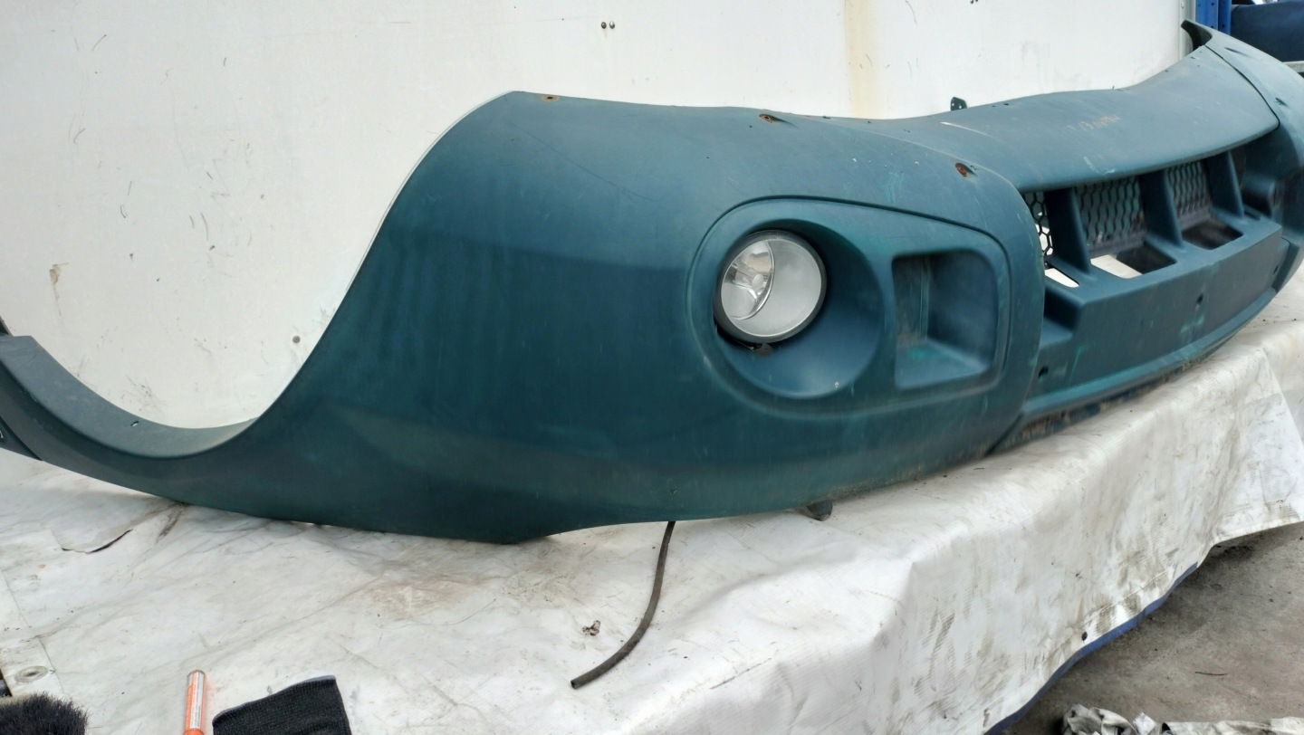 RENAULT SCENIC and 4X4 bumper front green