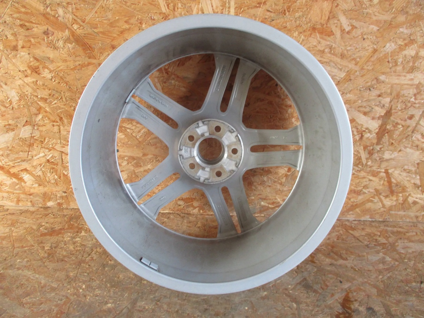 disk hliníkový AUDI Q5 80A 8Jx20 ET39 5x112
