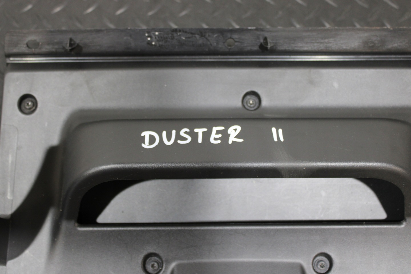 Handschuhfach konsole DACIA DUSTER II 2