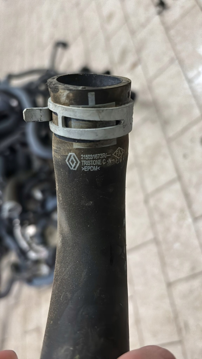 crijevo prijenos cijev vode RENAULT CAPTUR II OE 215031673R