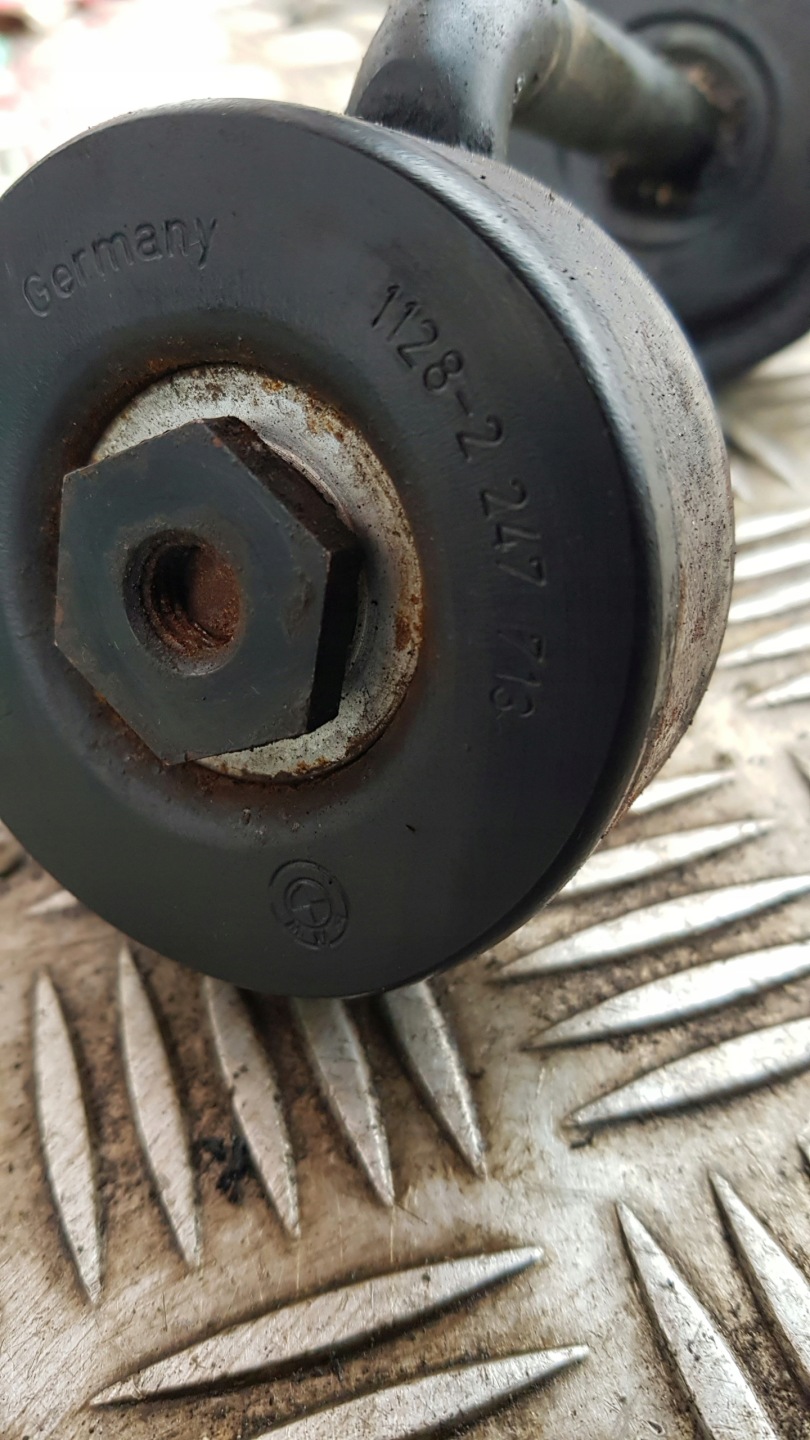 BMW E39 2.0D roll NAPINACZA 2247713