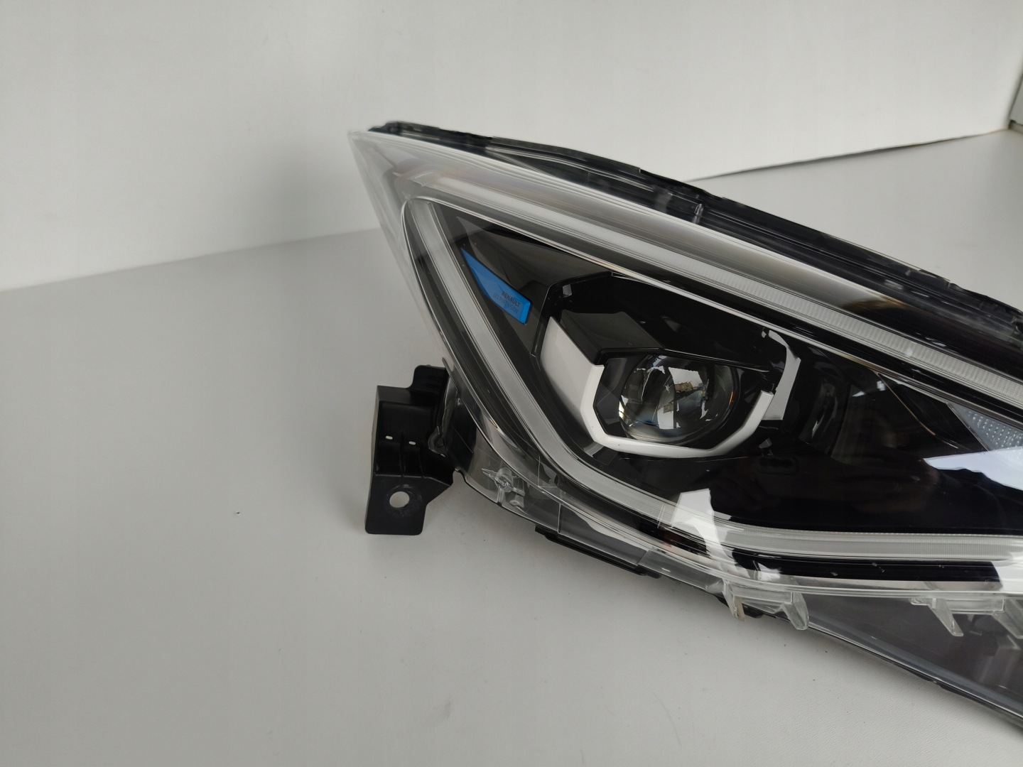light right REFLEKTOR RENAULT ZOE II 19- FULL LED