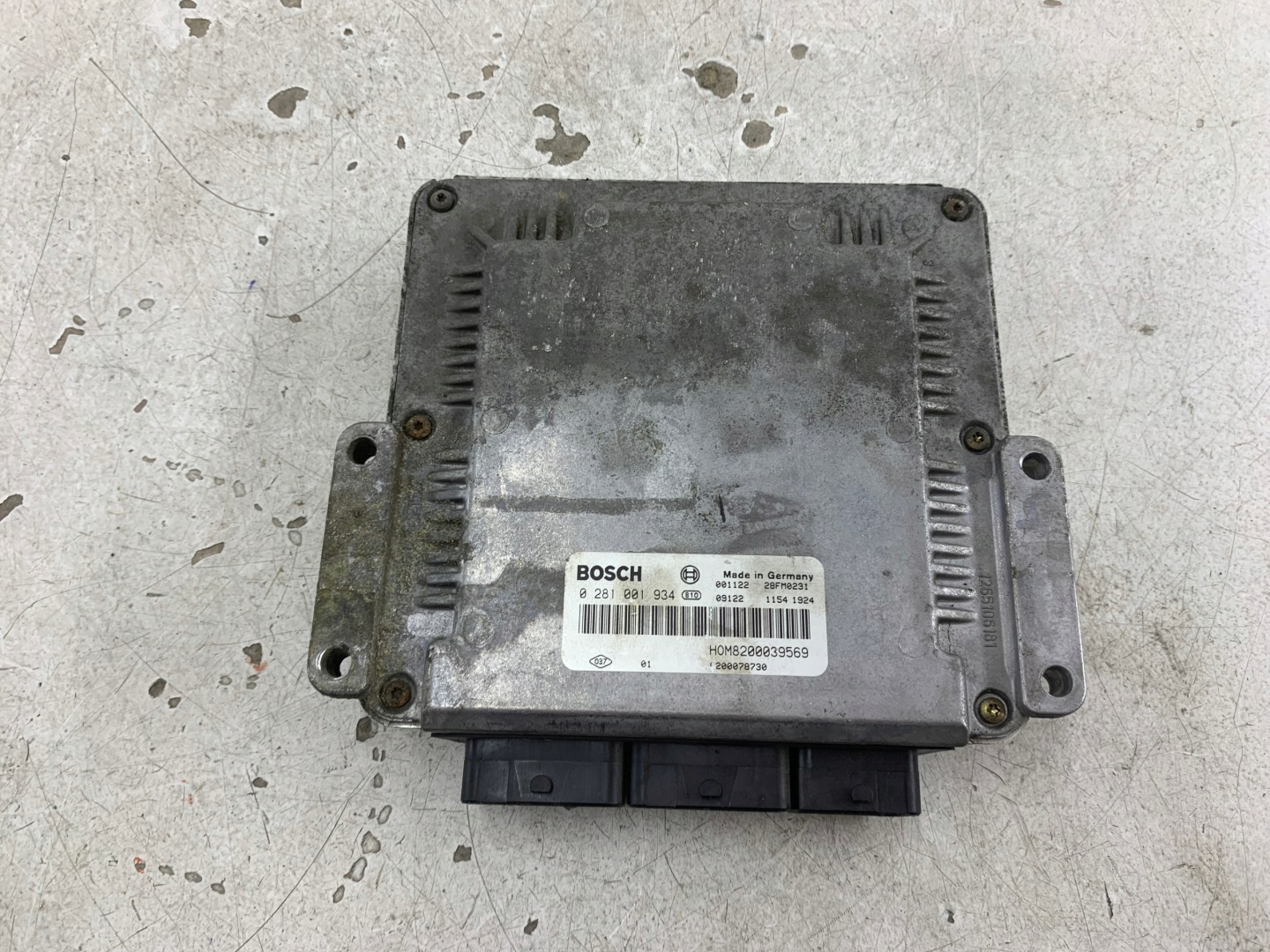 RENAULT SCENIC e 1.9 DCI Centralina Motore computer 8200039569