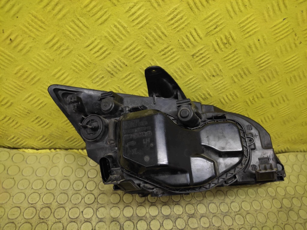 FORD FOCUS MK2 REFLEKTOR light left front 4M5113W030AD