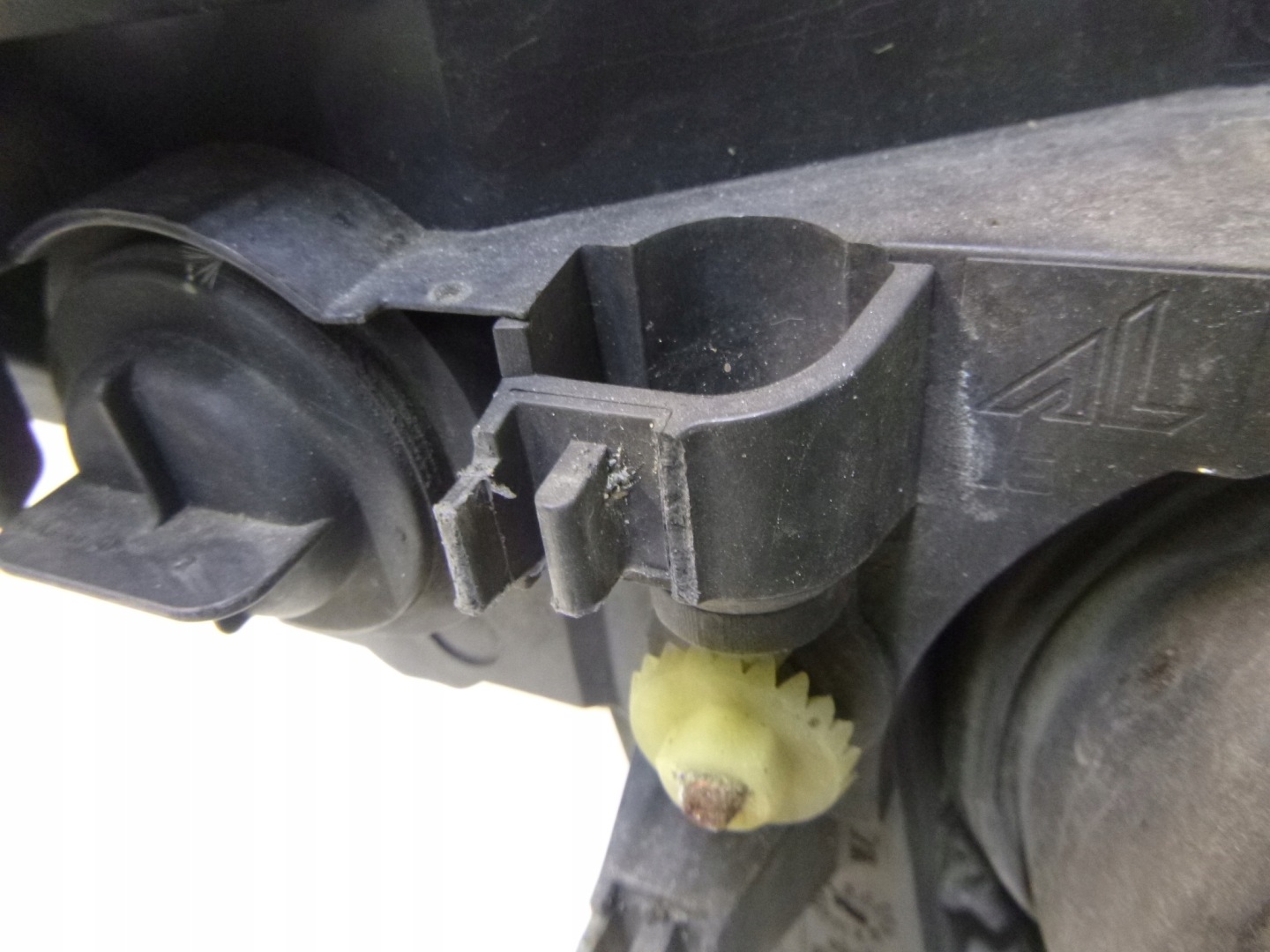 light front Ford Mondeo III 2003r.