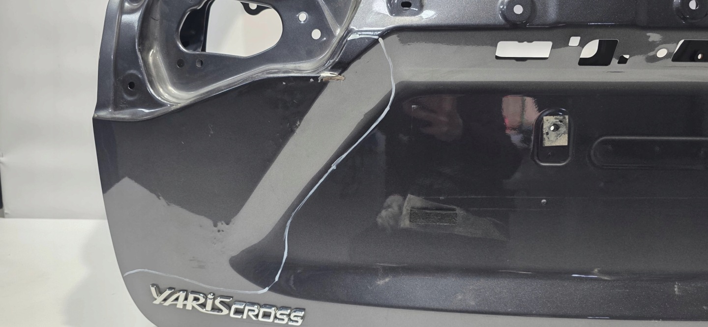 trunk door boot TOYOTA YARIS CROSS 20- original