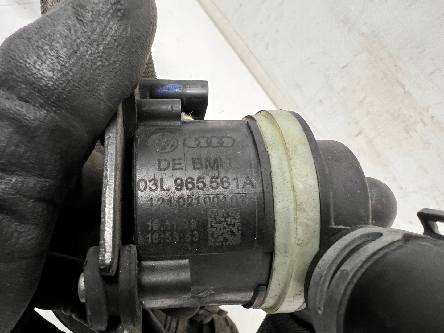 Audi A5 8T 2.0 TDI 140km CAGA dodatna pumpa vode 03L965561A