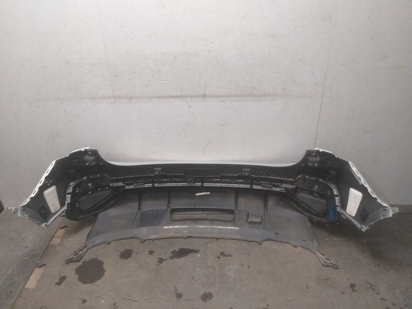 bumper rear part AUDI Q3 SPORTBACK 83F
