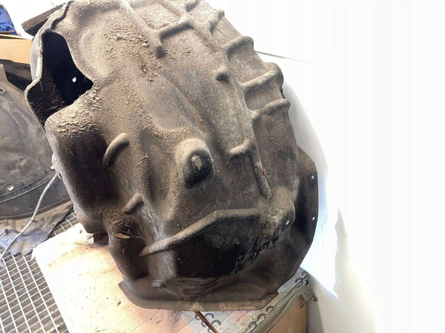 AUDI A4 B9 AVANT Radschale rechts heck 8W0810172G
