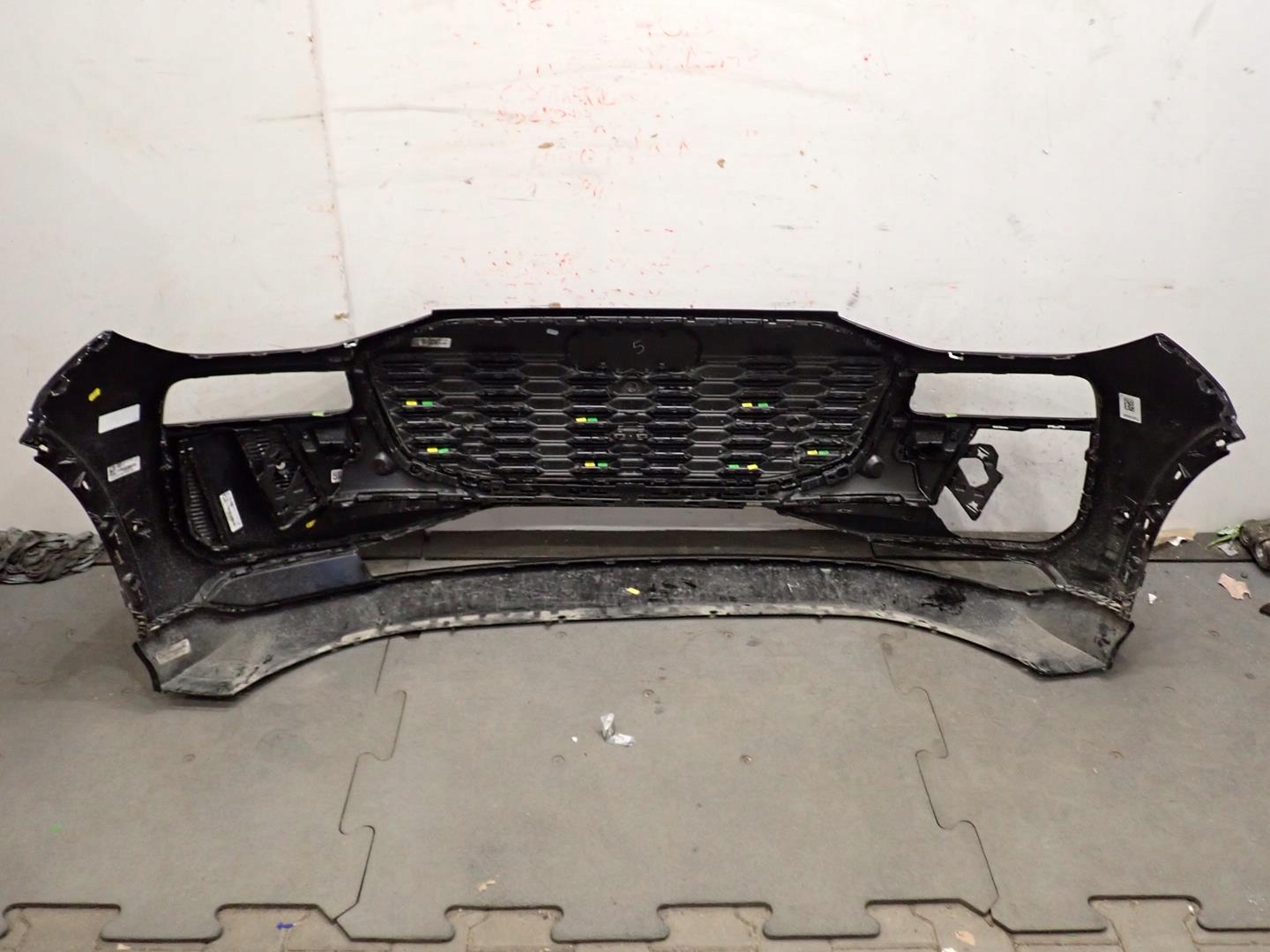 bumper front front AUDI Q6 E-TRON 2024- 85H807437B