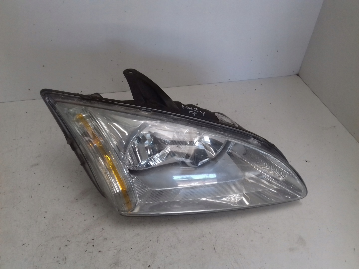 light right front 4M5113W029AD Ford Focus MK2
