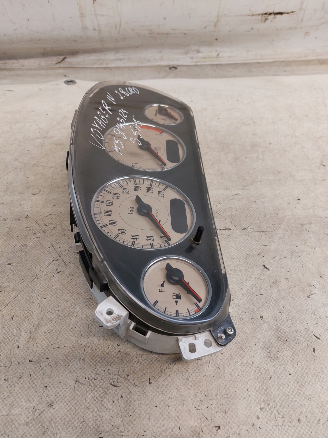 dials dials CHRYSLER VOAGER IV 2.8CRD