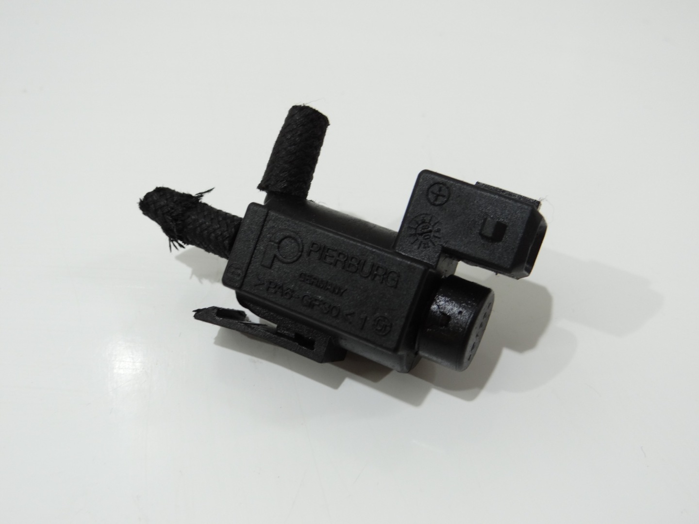 Vanne à vide BMW E60 E90 2.0D 7810831 (4614308)