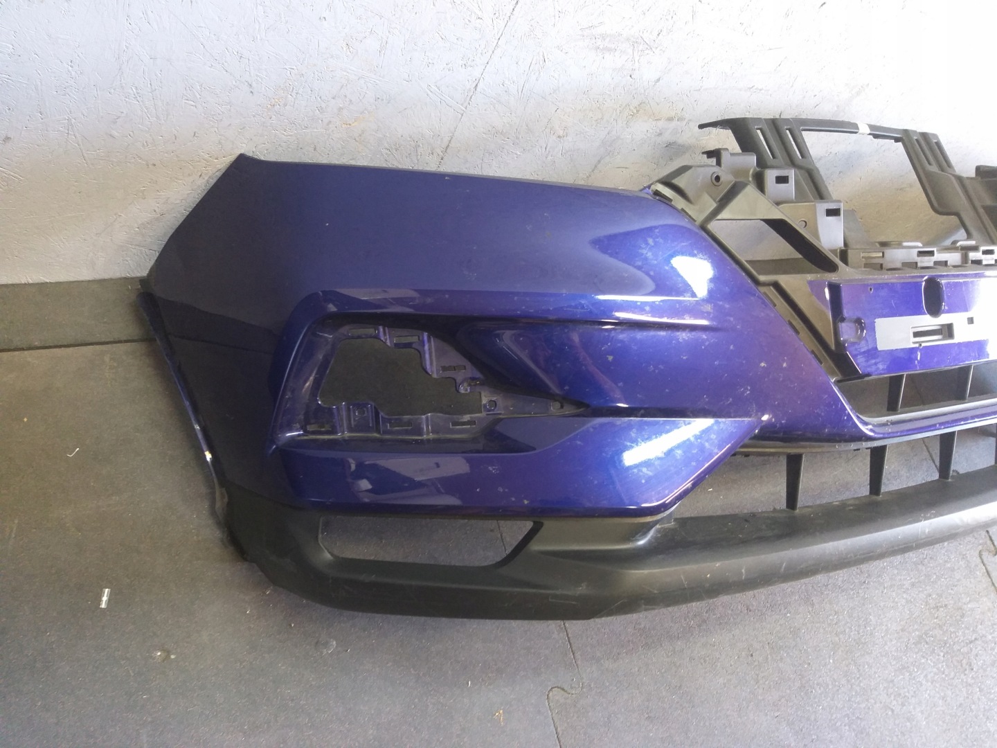 bumper front NISSAN QASHQAI J11 LIFT 17