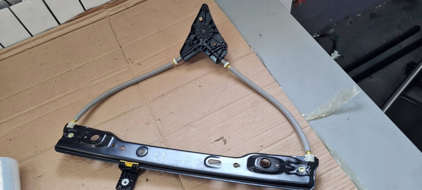 Jeep Grand Cherokee WL 2022 mechanism window regulator right rear part