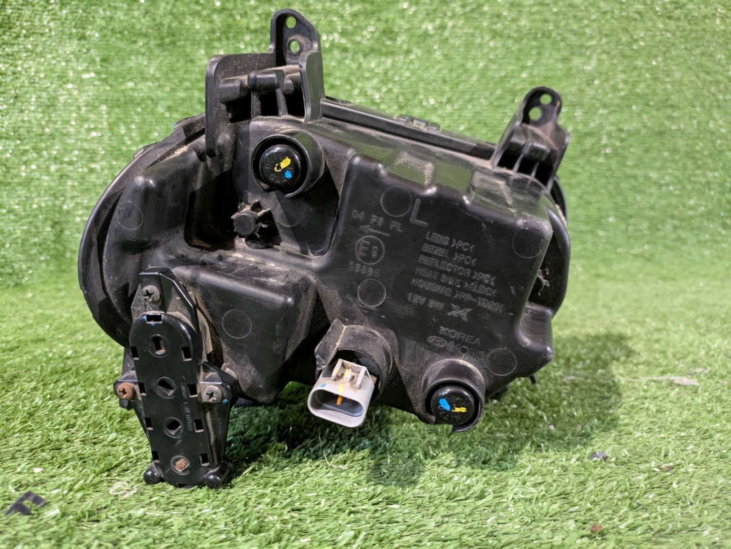 DRL left front HYUNDAI SANTA FE IV LED NR.1105
