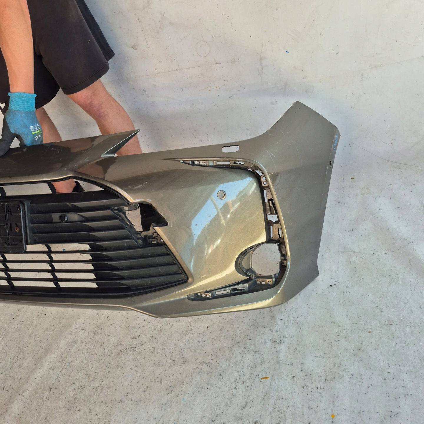 TOYOTA COROLLA E21 sedan 19- bumper front front PDC SPR