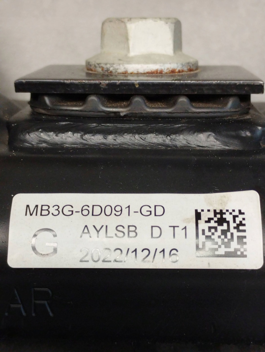 Volkswagen Amarok II gearbox mounting MB3G6D091GD