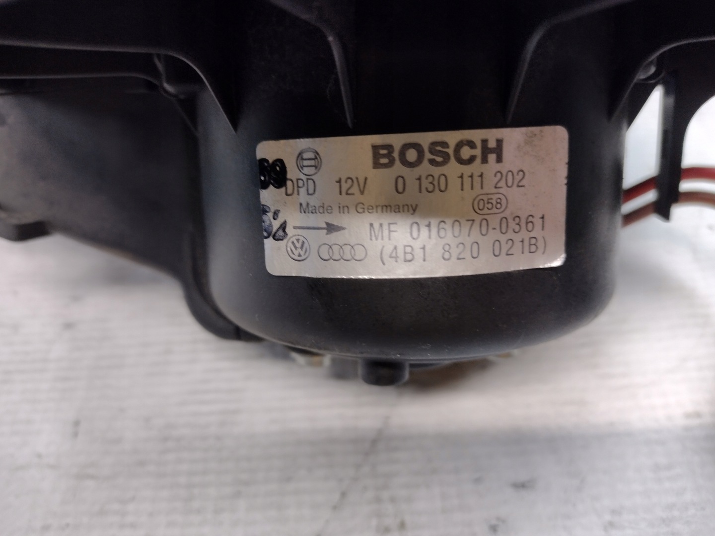 ventilátor tOPENÍ klími Audi A6 C5 2,8B 4B1820021