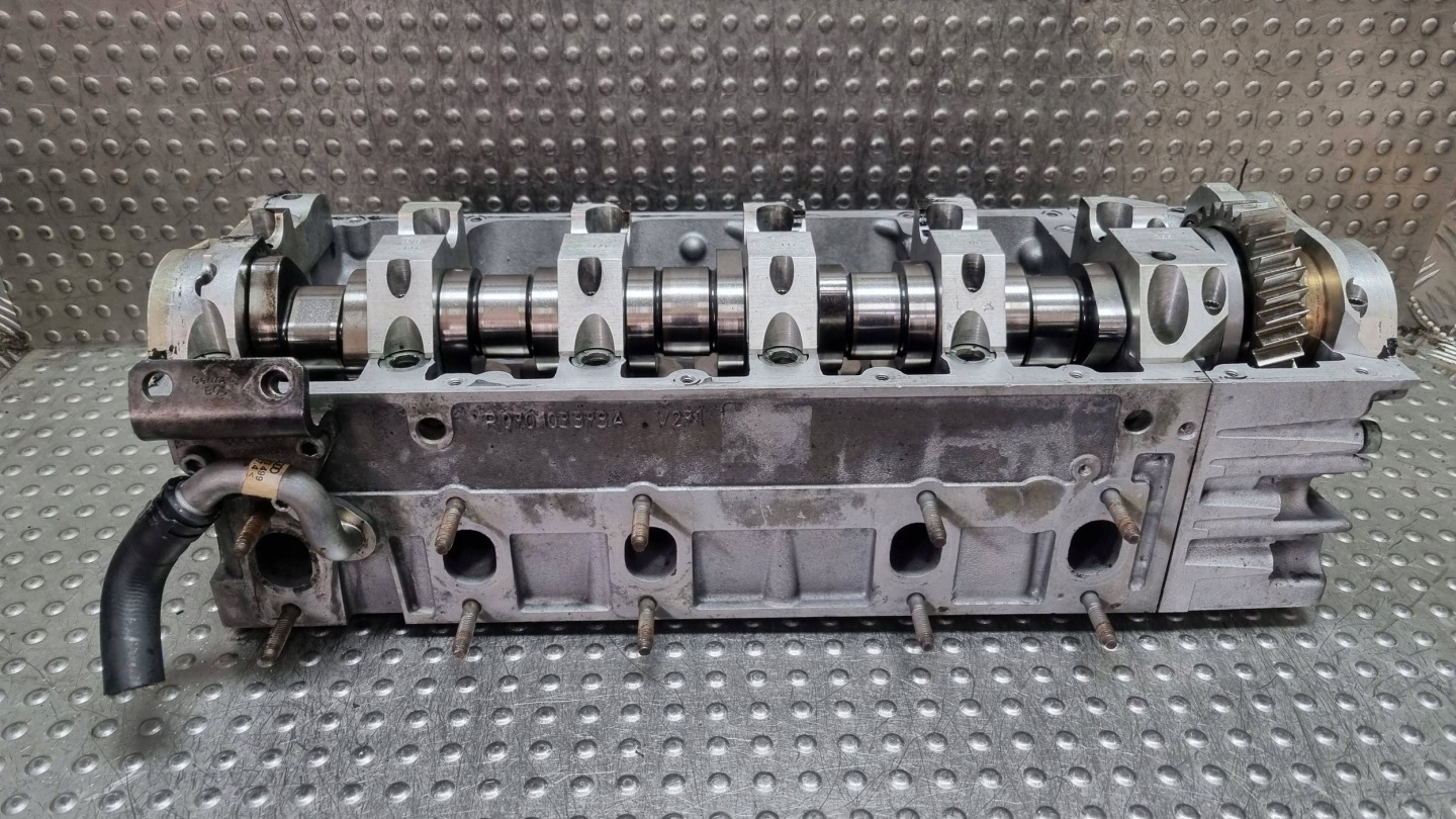 head. complete cam R070103373A VW T5 TOUAREG 2.5TDI BAC