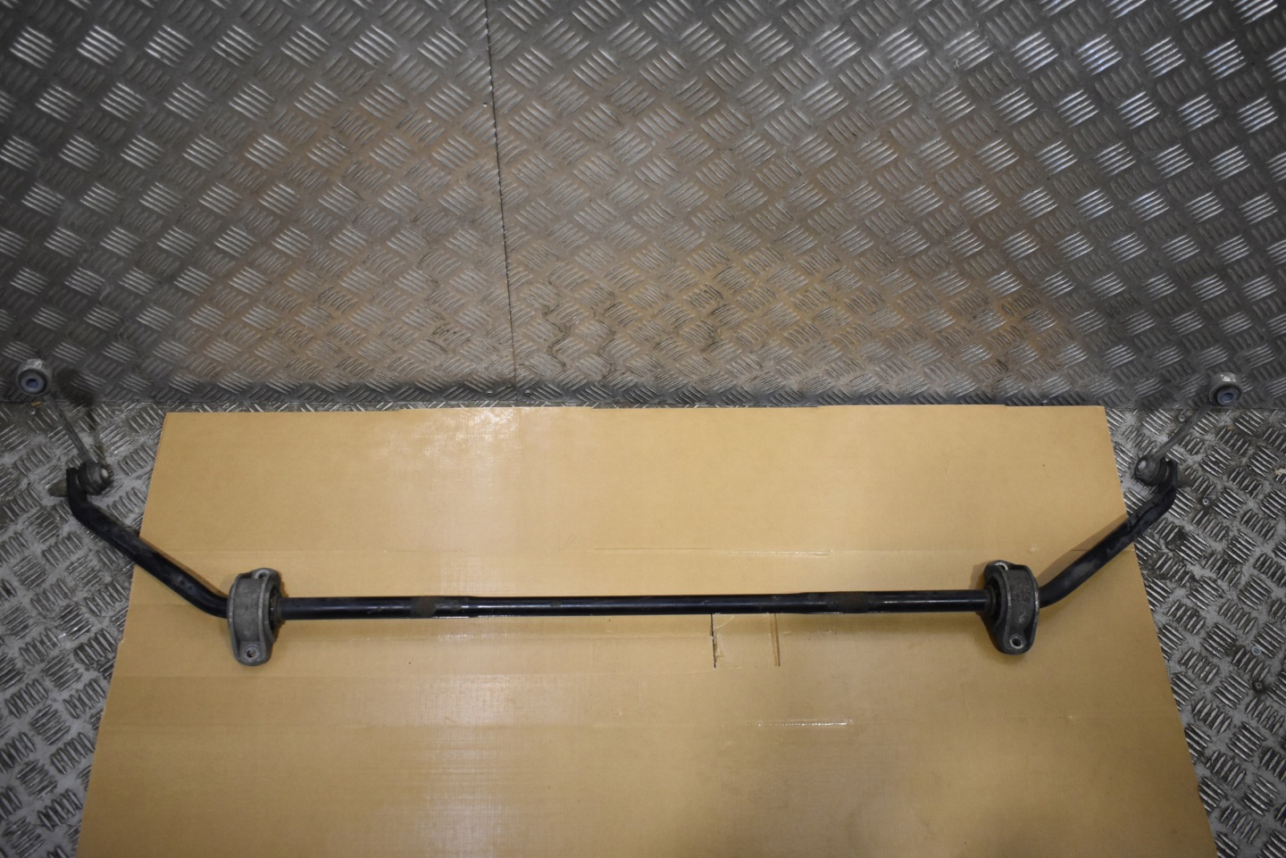 STABILIZATOR far hátsó PORSCHE PANAMERA 971 1