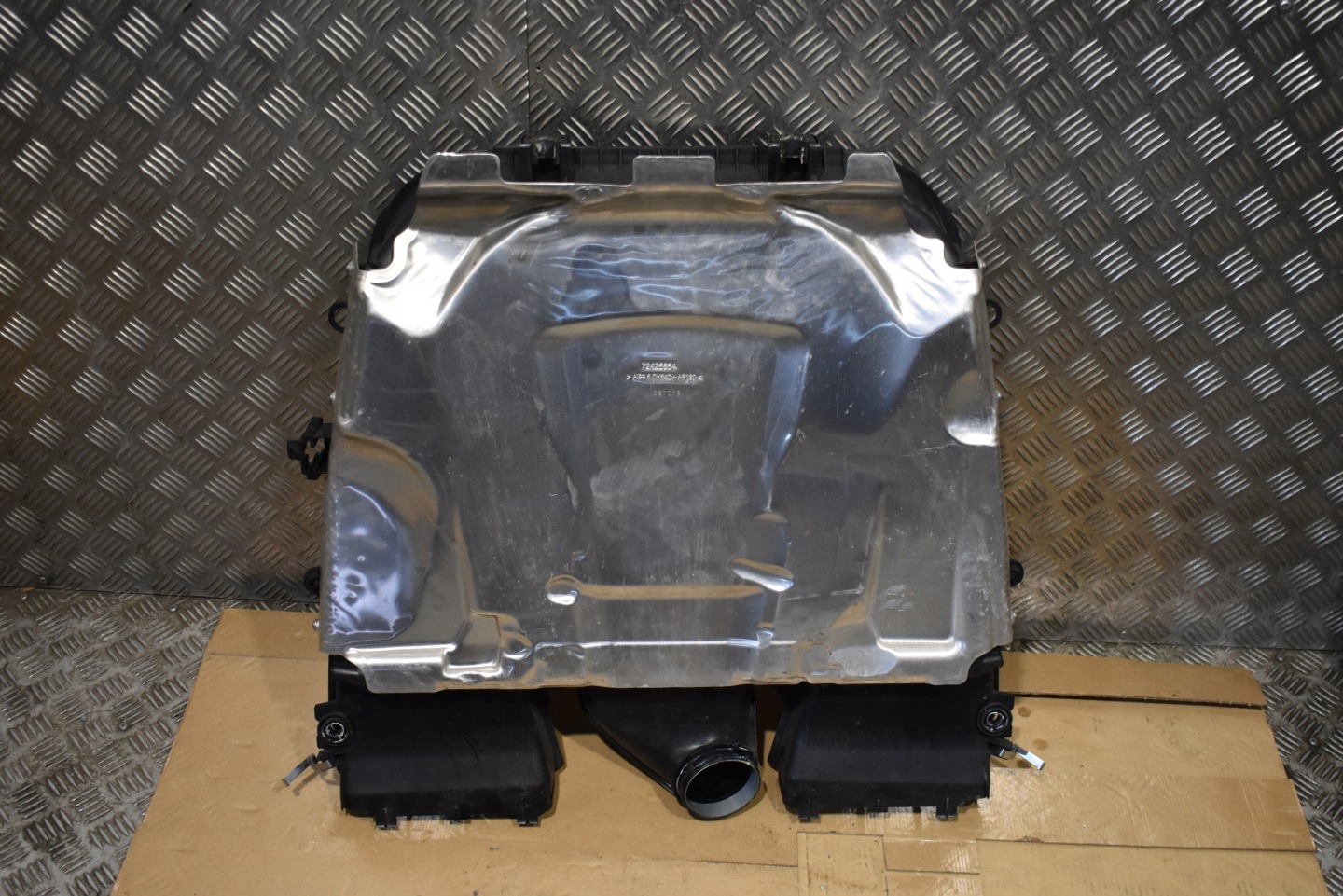 IDEALNA Gehäuse FILTER luft PORSCHE CAYENNE 9Y 1