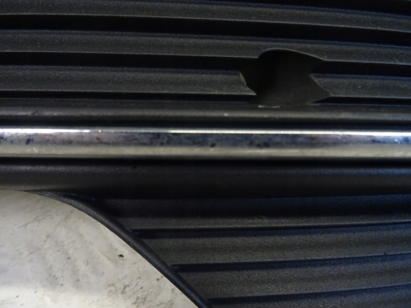 grid of a bumper front front left AUDI A3 8V 8V3807681A
