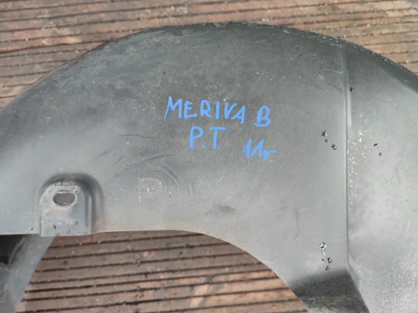 mudguard right rear part OPEL MERIVA B 13267685