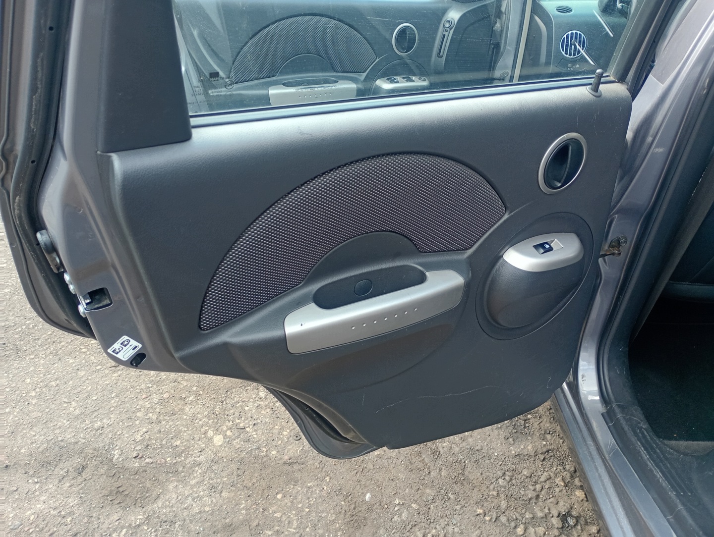 upholstery side left rear part Chevrolet Kalos T255 08
