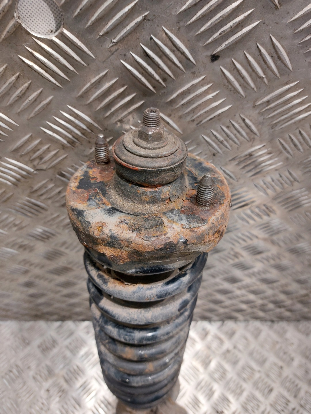 shock absorber left front HONDA CIVIC VI 1.4