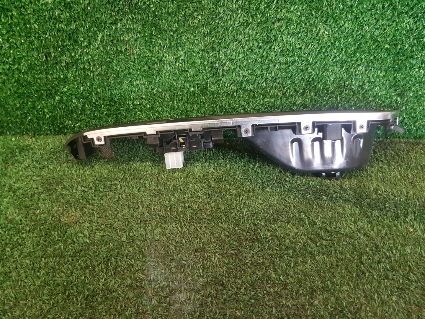 control panel windows of the passenger right front RENAULT KOLEOS 2 190508-A2-0959