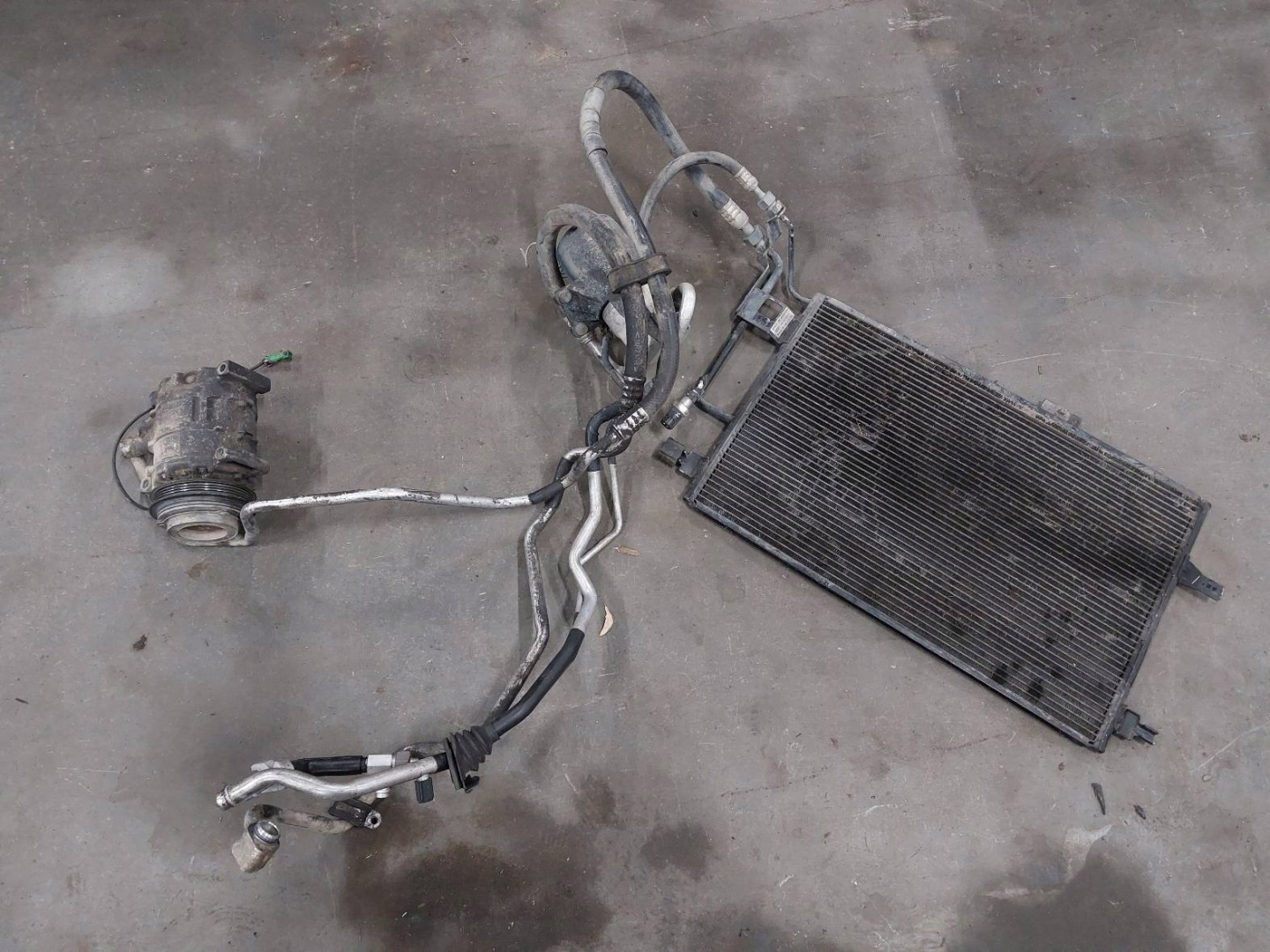 completa KLIMATYZACJA Radiatore / Raffreddatore + Tubi + Compressore AUDI A6 C5 2.5 TDI