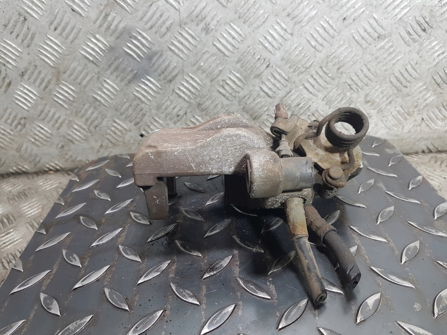 caliper brake right rear part rear MAZDA 3 II 2010 1.6 B