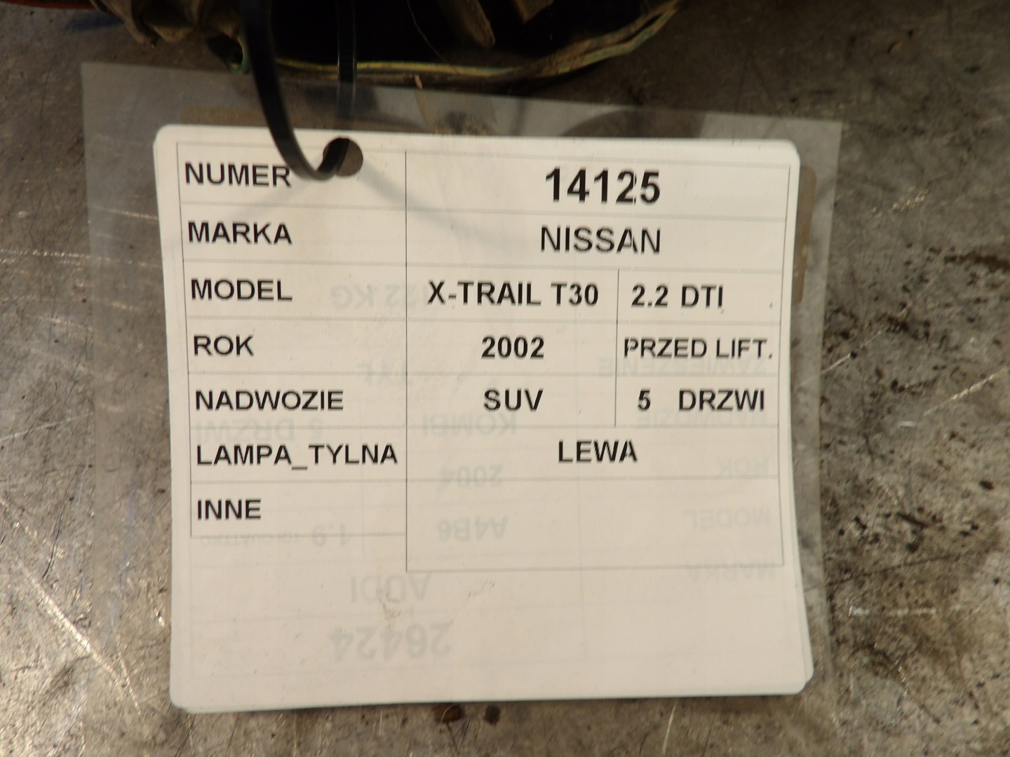 Nissan X-Trail T30 light rear left