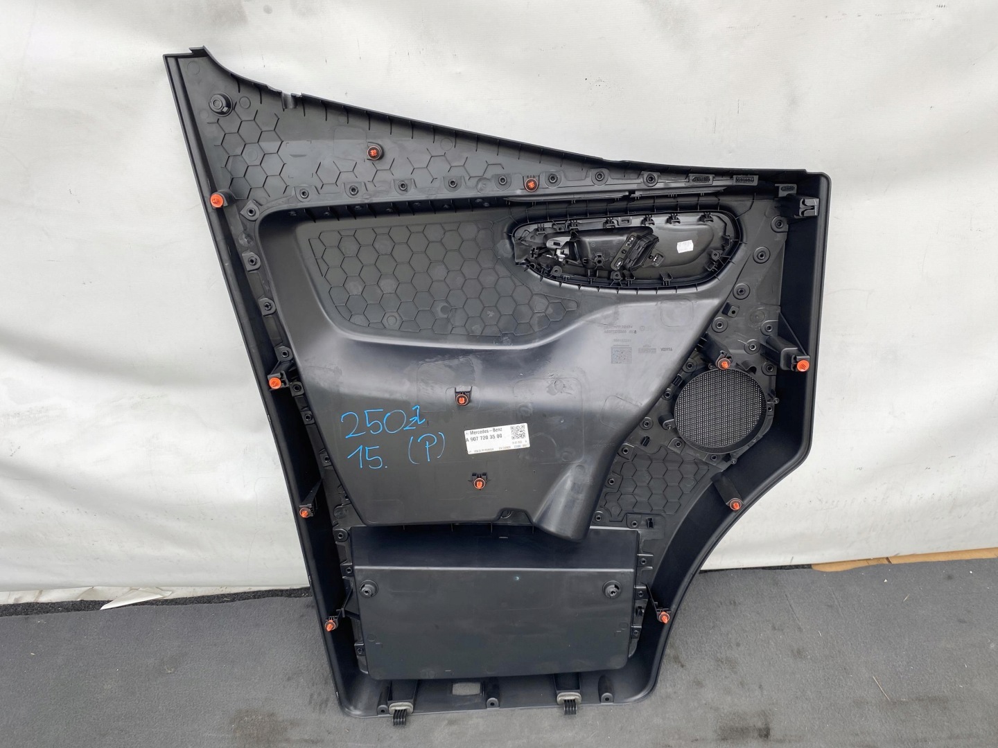 SPRINTER 907 910 17- side door PRZEDNICH PANEL MATERIALOWY armrest