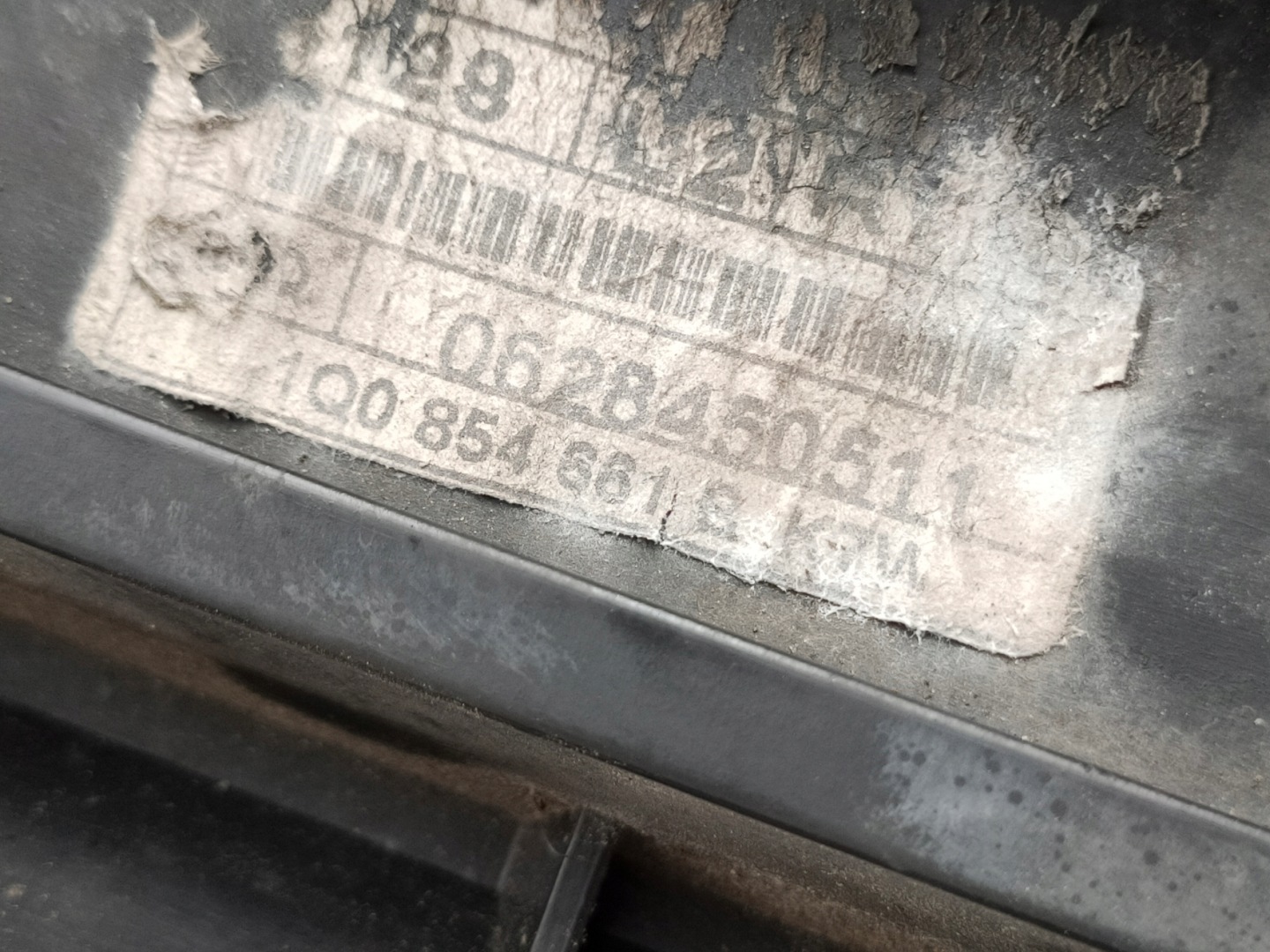 VW EOS 06-10 grid of a bumper front left front 1Q0854661B OE
