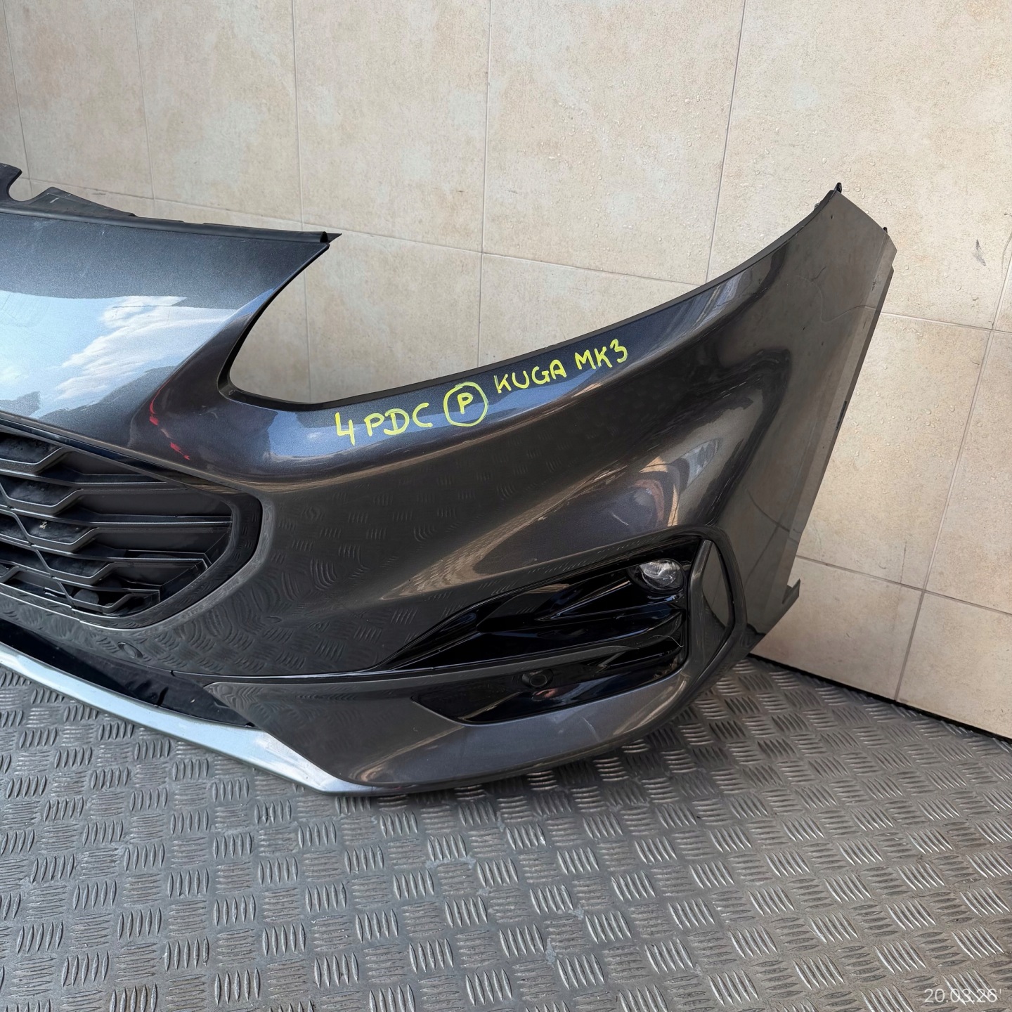 Frontstoßstange komplet FORD KUGA MK3 ST-LINE 2024 ROK 4 PDC
