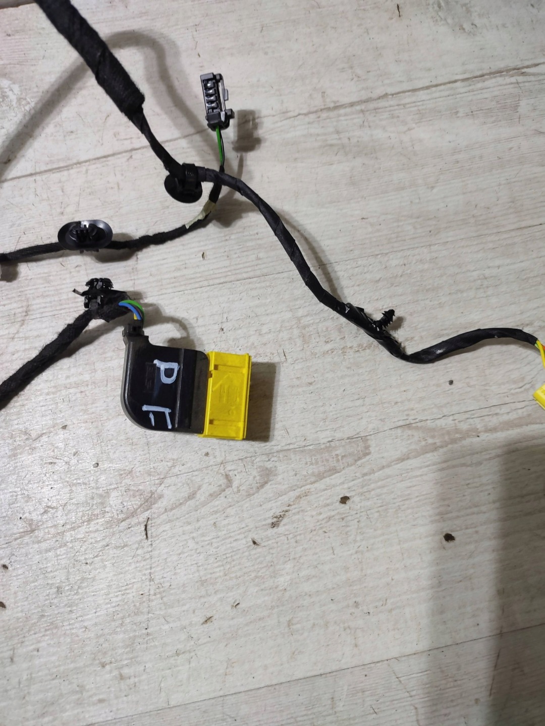 Opel Corsa F 2022 right side bundle siedziska