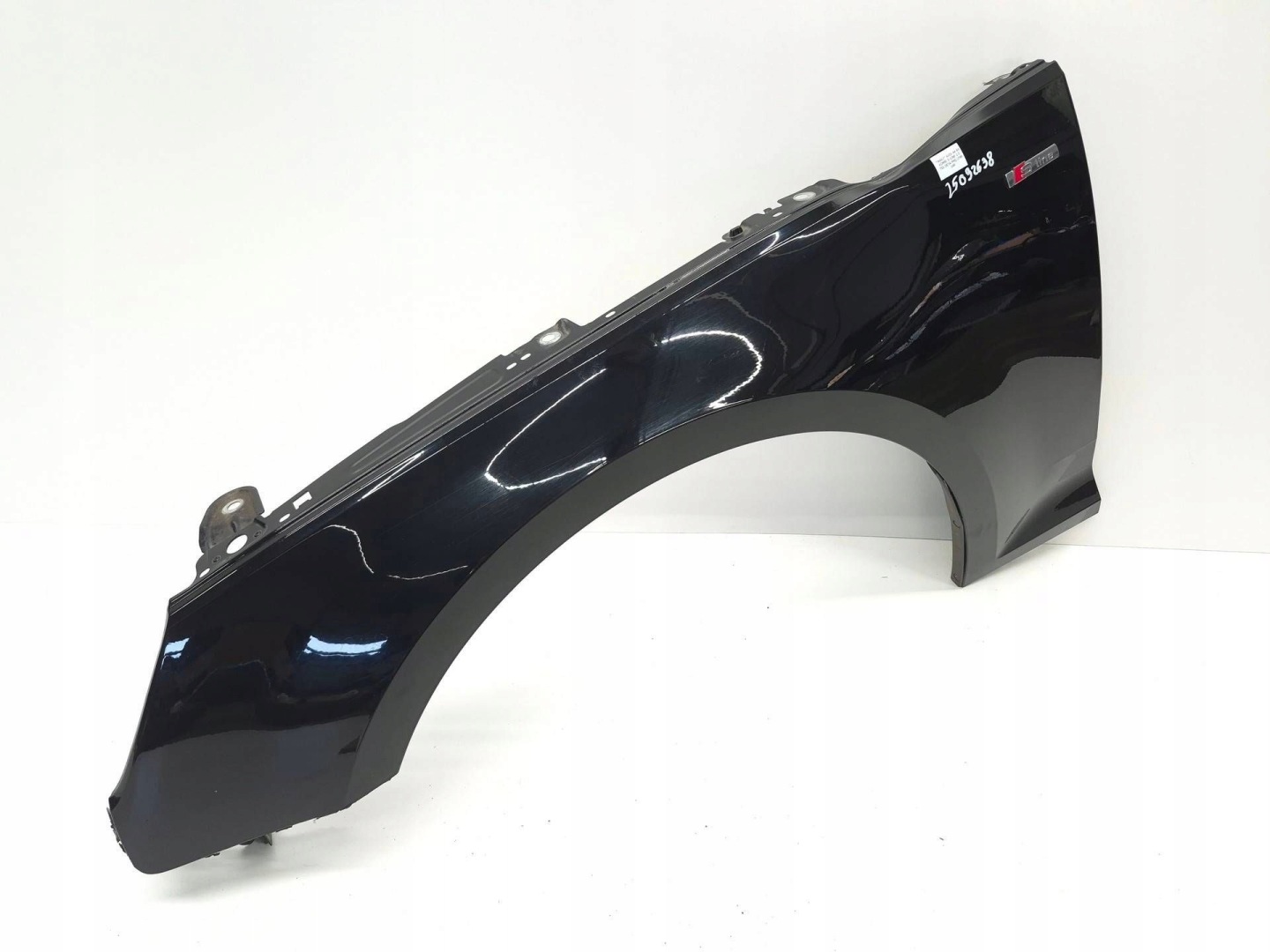 fender left front front AUDI A4 B9 S-LINE LY9B