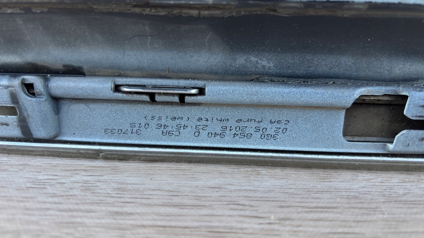 VW PASSAT B8 3G moulding door right front 3G0854940D KP14/SK73