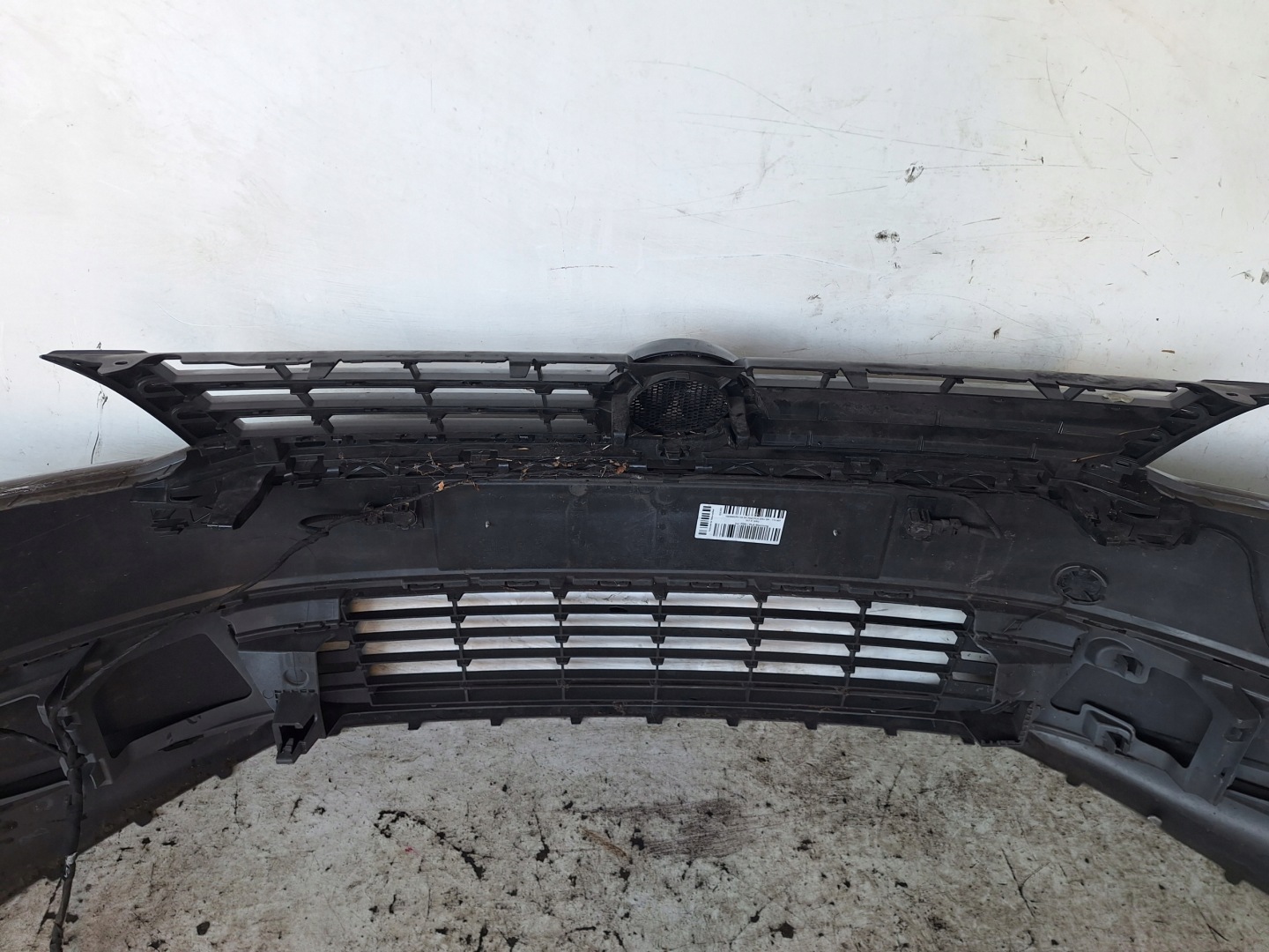 VOLKSWAGEN TOURAN II 11-15 bumper + 6 X PDC