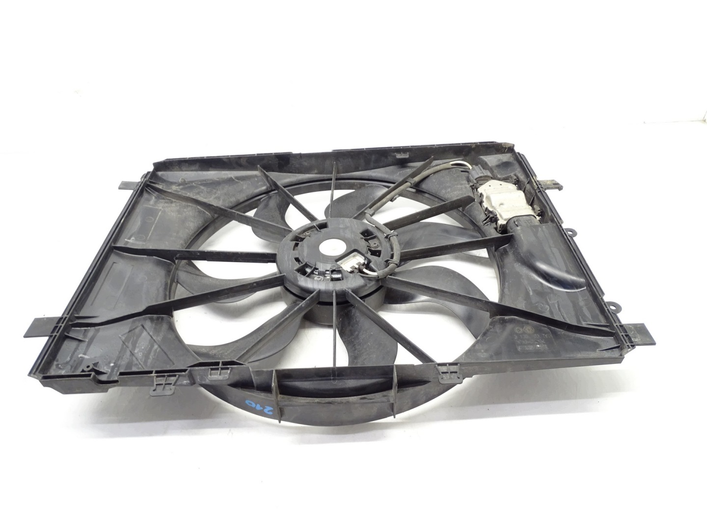 ventilator hladnjaka vode MERCEDES B W246 A2465000064